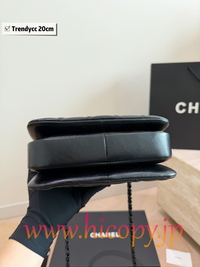 【CHANEL】シャネル トレンドCC ハンドバッグ ソーブラック キルティング レザー 2WAY (公式型番: AS2014B04900C3947)
