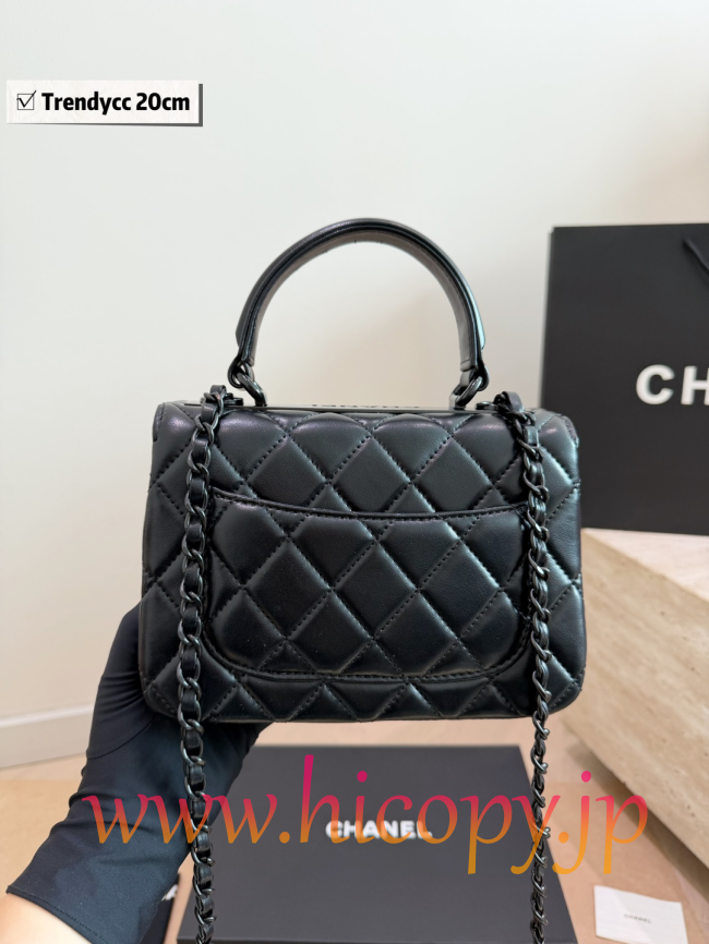 【CHANEL】シャネル トレンドCC ハンドバッグ ソーブラック キルティング レザー 2WAY (公式型番: AS2014B04900C3947)
