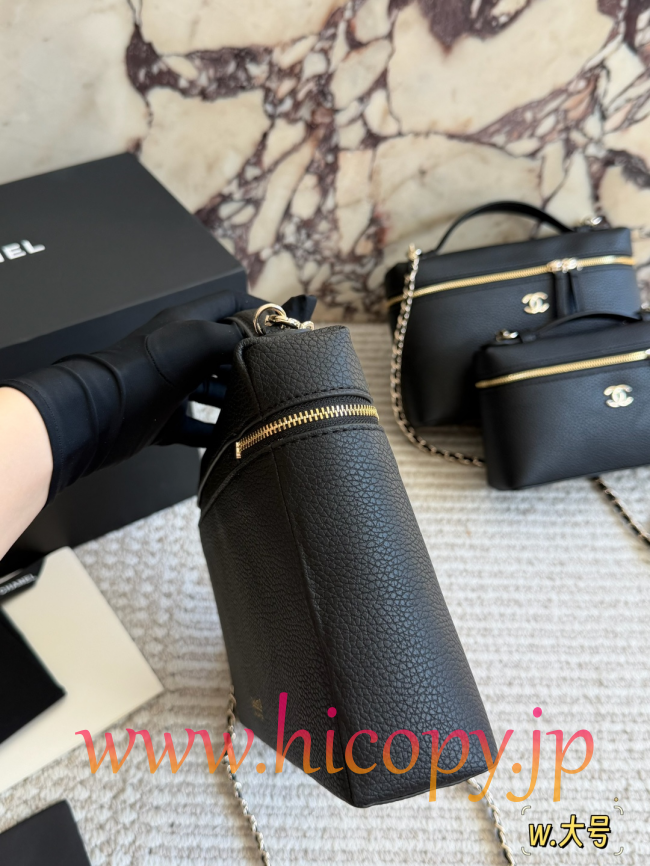 【CHANEL】シャネル 26C アップデート チェーン ウォレット オン チェーン (WOC) / ショルダーバッグ ソーブラック 顆粒牛革 ゴールド金具 3サイズ展開 (公式型番: AS2512B04900C3947)