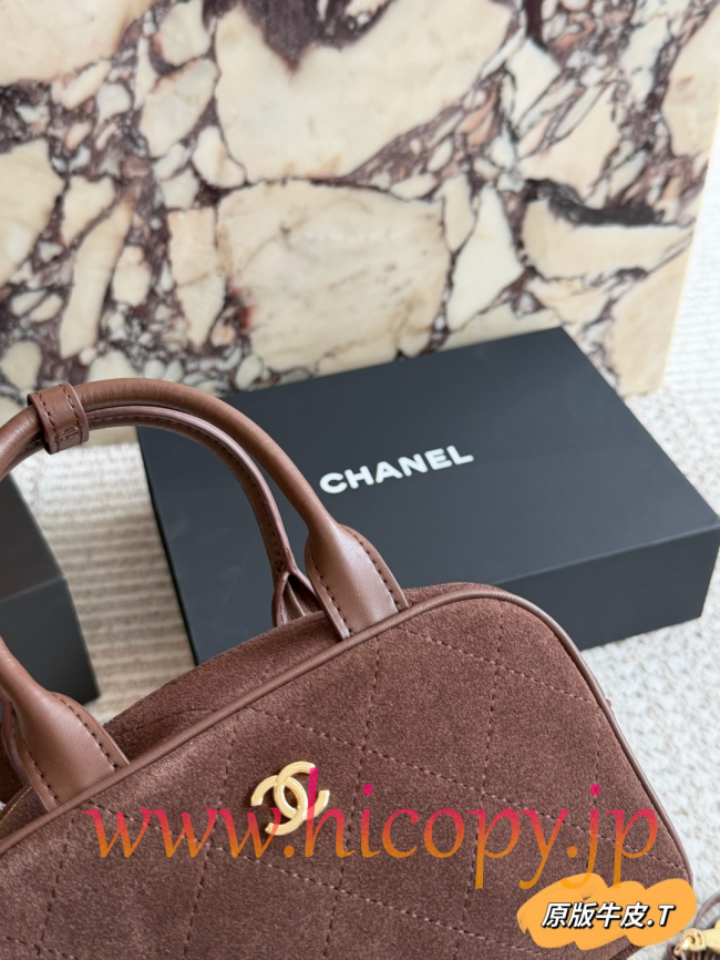 【CHANEL】シャネル ミニ ボウリング バッグ ブラウン スエード調レザー ゴールド金具 キルティング 2WAY (公式型番: CHANEL-MINI-BOWLING-BAG-BROWN-SUEDE-GOLD-20CM)