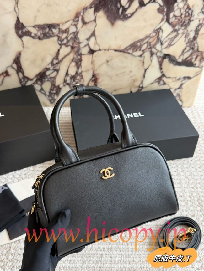 【CHANEL】シャネル ミニ ボウリング バッグ ブラック カーフスキン ゴールド金具 キルティング 2WAY (公式型番: CHANEL-MINI-BOWLING-BAG-BLACK-CALF-GOLD-20CM)
