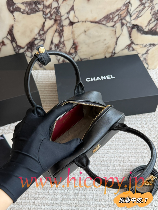 【CHANEL】シャネル ミニ ボウリング バッグ ブラック カーフスキン ゴールド金具 キルティング 2WAY (公式型番: CHANEL-MINI-BOWLING-BAG-BLACK-CALF-GOLD-20CM)