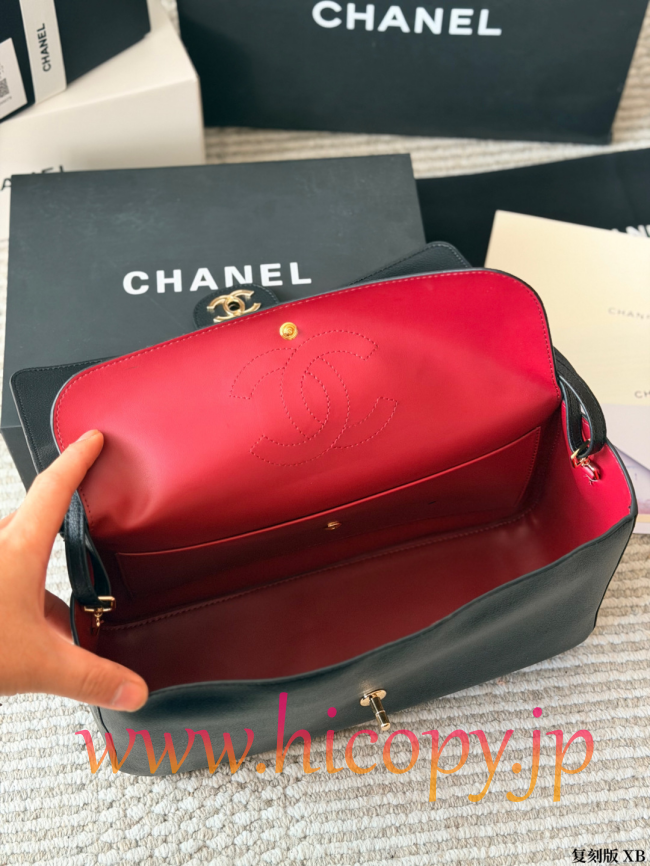 【CHANEL】シャネル 26S エアポート バッグ ブラック キャビアスキン ゴールド金具 ホワイト刺繍ロゴ 2WAY (公式型番: CHANEL-26S-AIRPORT-BAG-BLACK-GOLD-WHITE-LOGO-33CM)