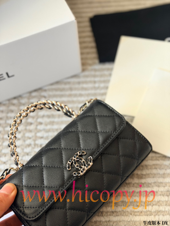 【CHANEL】シャネル 25S ハンドル Kelly WOC ブラック キャビアスキン ゴールド金具 オープンワークハンドル 2WAY (公式型番: CHANEL-25S-HANDLE-KELLY-WOC-BLACK-GOLD-19CM)