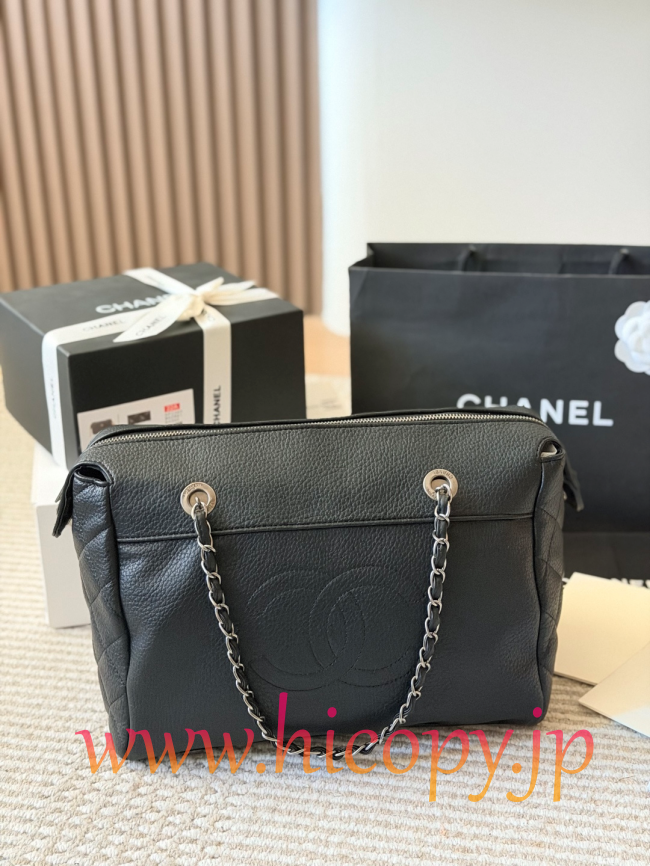 【CHANEL】シャネル ブラック シルバー チェーン ボストン バッグ キャビアスキン CC刺繍 レザー 2WAY (公式型番: CHANEL-BOSTON-BAG-BLACK-SILVER-CHAIN-32CM)