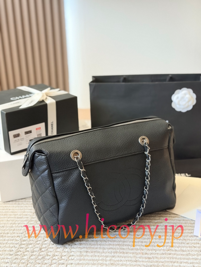 【CHANEL】シャネル ブラック シルバー チェーン ボストン バッグ キャビアスキン CC刺繍 レザー 2WAY (公式型番: CHANEL-BOSTON-BAG-BLACK-SILVER-CHAIN-32CM)