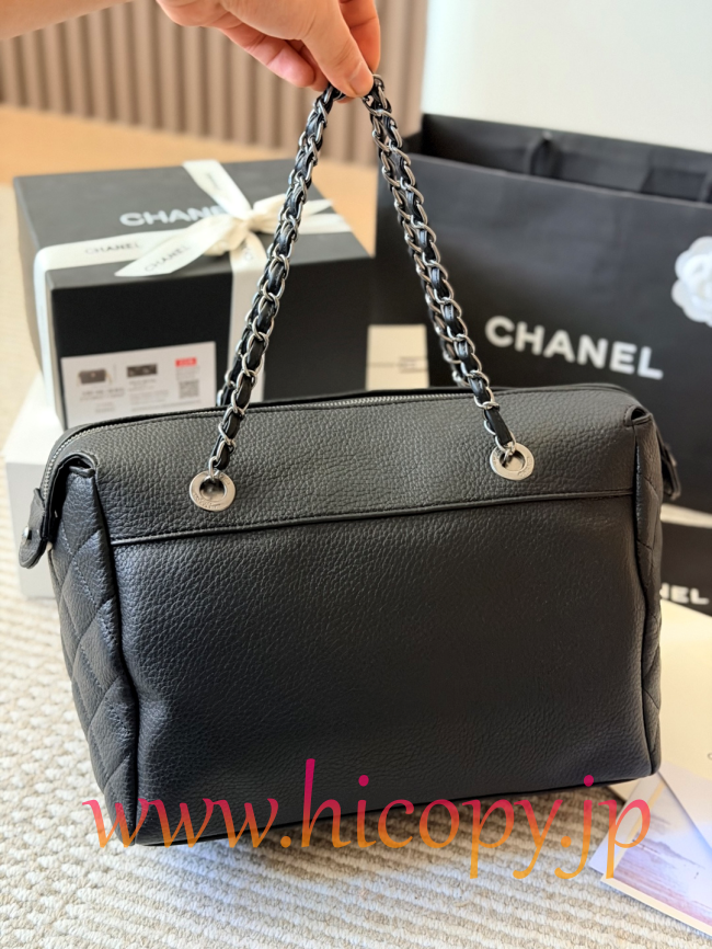 【CHANEL】シャネル ブラック シルバー チェーン ボストン バッグ キャビアスキン CC刺繍 レザー 2WAY (公式型番: CHANEL-BOSTON-BAG-BLACK-SILVER-CHAIN-32CM)