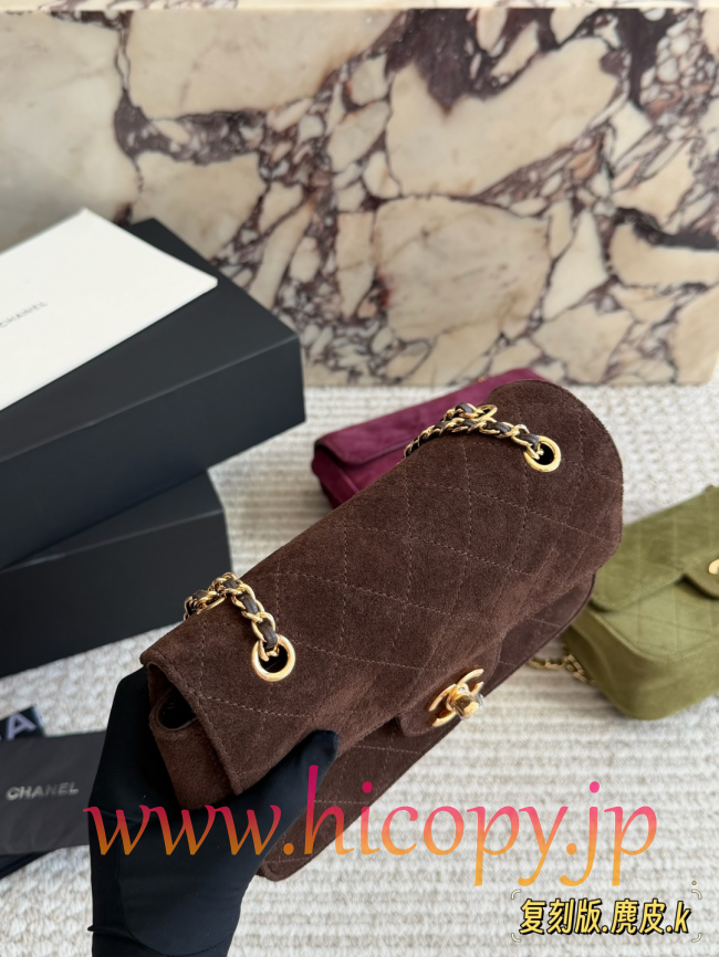 【CHANEL】シャネル クラシック フラップ バッグ（CF） ブラウン/キャメル スエード ゴールド金具 レザー通しチェーン 2WAY (公式型番: CHANEL-CF-CLASSIC-FLAP-BAG-BROWN-SUEDE-GOLD-2