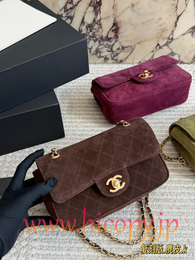 【CHANEL】シャネル クラシック フラップ バッグ（CF） ブラウン/キャメル スエード ゴールド金具 レザー通しチェーン 2WAY (公式型番: CHANEL-CF-CLASSIC-FLAP-BAG-BROWN-SUEDE-GOLD-2