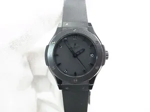 ウブロ クラシック フュージョンブラックマジック 581.CM.1770.RX クォーツ