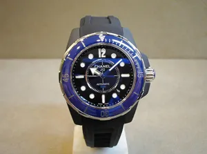 シャネル H2559 J12 42mm マリーン ブラックセラミック ブルーベゼル ラバー