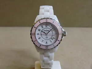 シャネル H4467 J12 33mm ホワイトセラミック ソフトピンク 世界限定1200本
