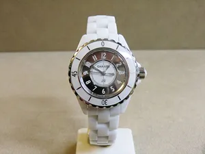 シャネル H4861 J12 33mm ホワイトセラミック ミラー 世界限定1200本