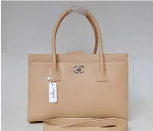 シャネル CHANEL バッグ レディース ベージュ（金具）シルバー ハンドバッグ CHANEL-059