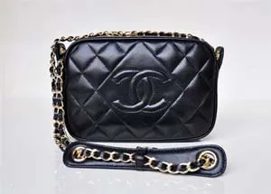 シャネル 【CHANEL】ノベルティ 肩掛けチェン ノベルティ ハンドバッグ CHANEL-060