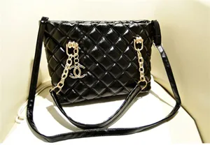 シャネル CHANEL バッグ 本革バッグ ノベルティ バック CHANEL-034