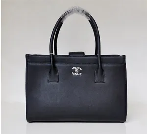 シャネル CHANEL バッグ シルバー ハンドバッグ CHANEL-049 ブラック