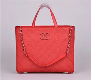 シャネル CHANEL バッグ レッド ハンドバッグ CHANEL-055