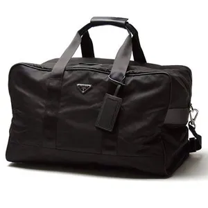 プラダ シックでシンプルなボストンバッグ ナイロン/レザー PRADA001