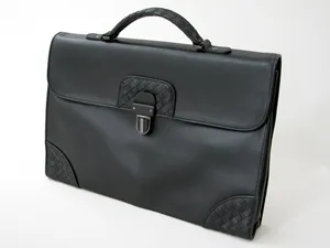 ボッテガヴェネタ BOTTEGAVENETA ブリーフケース 145168V4641-1000 ブラック