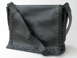 ボッテガヴェネタ BOTTEGAVENETA ショルダーバッグ 221065VK780-1000 ブラック