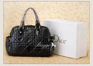 ディオール（CHRISTIAN DIOR）LADY DIOR 8002 レザー