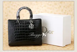 ディオール（CHRISTIAN DIOR）LADY DIOR 8045EY レザー