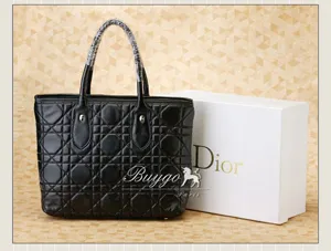 ディオール（CHRISTIAN DIOR）LADY DIOR 8074 レザー