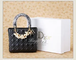 ディオール（CHRISTIAN DIOR）LADY DIOR 8043ZJH レザー
