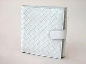 ボッテガヴェネタ BOTTEGAVENETA Wホック二つ折り財布 163240V0013-9000 ホワイト