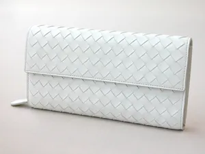 ボッテガヴェネタ BOTTEGAVENETA ファスナー付き長財布 150509V0013-9000 ホワイト