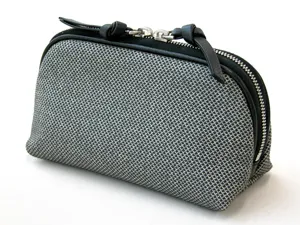 ボッテガヴェネタ BOTTEGAVENETA ミニポーチ 132533V2196 ブラック