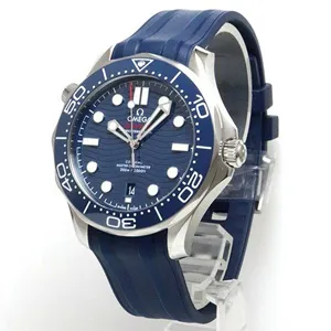 オメガ OMEGA シーマスター ダイバー 300M コーアクシャル マスター クロノメーター 42MM 210.32.42.20.03.001