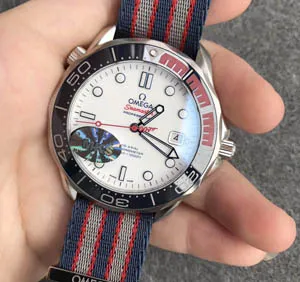 MKS製超A オメガ シーマスター３００ ００７ 世界限定 OG-002
