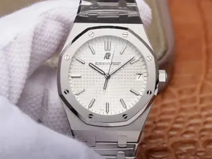 オーデマピゲ OMの工場製品の15500ST.OO.1220ST.04 ロイヤルオーク シルバー 自動巻き