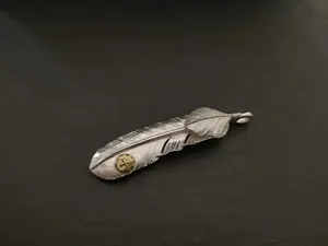 ゴローズ goros 銀特大フェザー 左向き 大人気でお上品 gs047