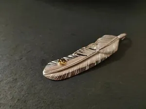 ゴローズ goros メタル付き特大フェザー 右向き 大人気でお上品 gs049