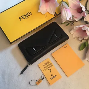 FENDI フェンディバッグバグズ モンスターアイ 長財布 FD069