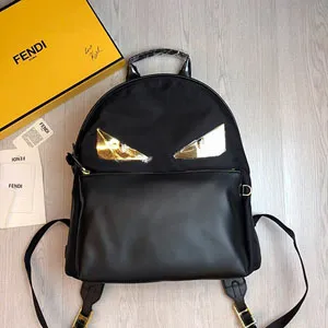FENDI フェンディゴールド アイ レザーバックパック FD077
