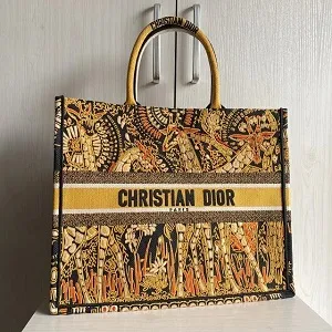 ディオール DIOR BOOK TOTE M1286ZWAO_M16E