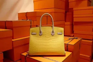エルメス birkin 30cm HMB143!