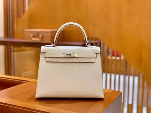 エルメス kelly 28cm Epsom皮質 HMB160!