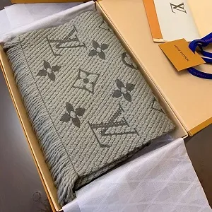 ルイヴィトン エシャルプ·ロゴマニア M74742