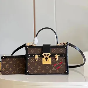 22FW ルイヴィトン プティット マル V バッグ（M46309）
