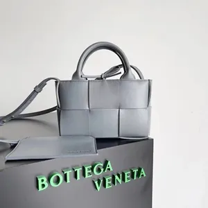 ボッテガヴェネタ キャンディー アルコ トートバッグ サンダー（729029VCQC21233）
