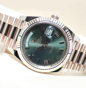 ロレックス デイデイト 228235 オリーブグリーンローマン 40mm