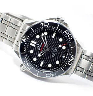 オメガ シーマスター300 コーアクシャル マスタークロノメーター 42MM ブラック(（210.30.42.20.01.001）