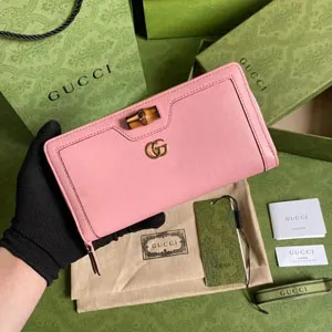 GUCCI / グッチ〔ダイアナ〕ピンク ジップアラウンドウォレット（658634）