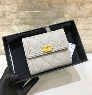 CHANEL 「シャネル boy「スモールフラップウォレット a80734 11×10 cm