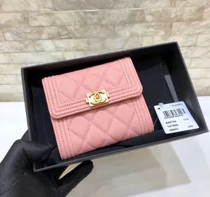 CHANEL 「シャネルboy「スモールフラップウォレット a80734 11×10 cm